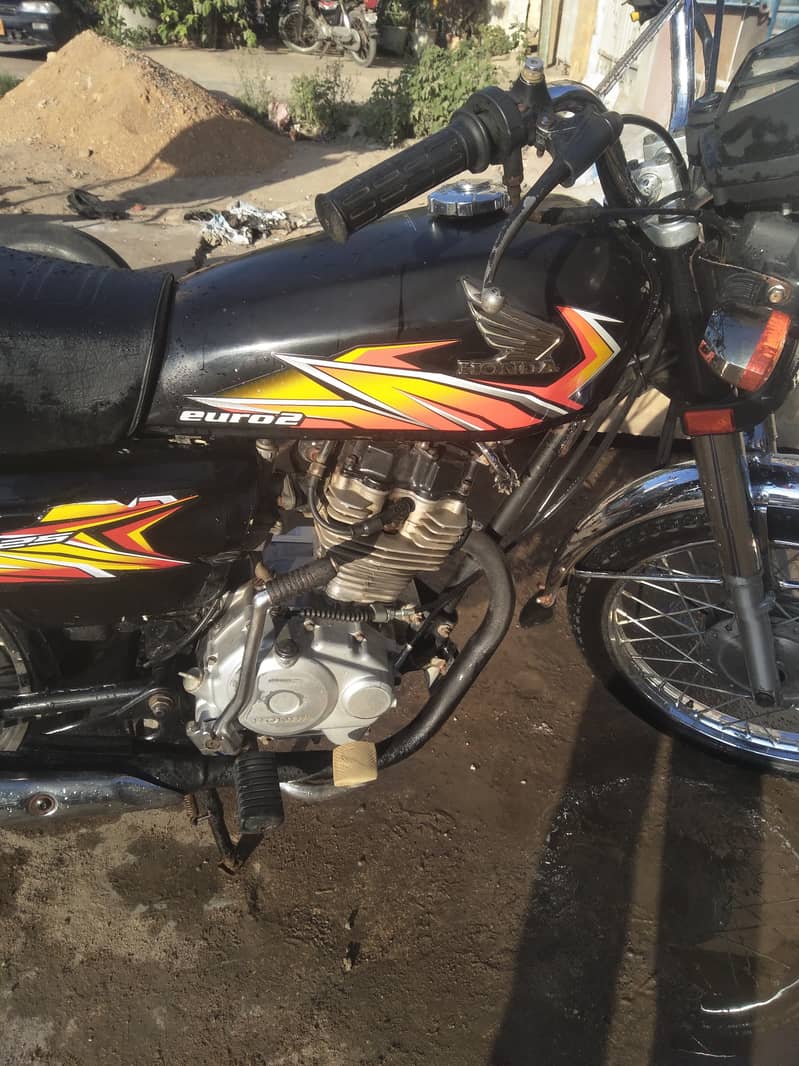 Honda CG 125 2021 Karachi number full genuine 3