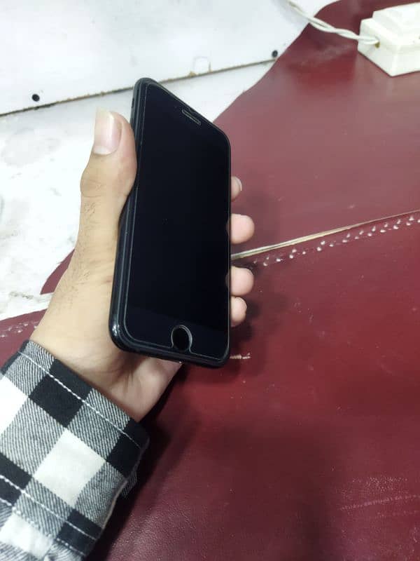 iphone 7 for sell 3