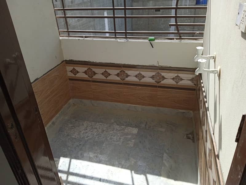 2 Bed DD (1st Floor ) West open Dehli sauda gran society Jama Millia 4