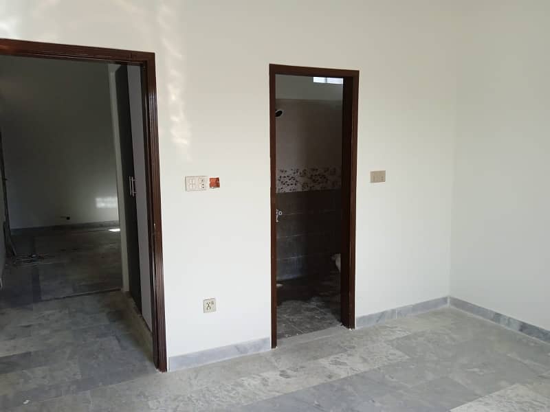 2 Bed DD (1st Floor ) West open Dehli sauda gran society Jama Millia 14