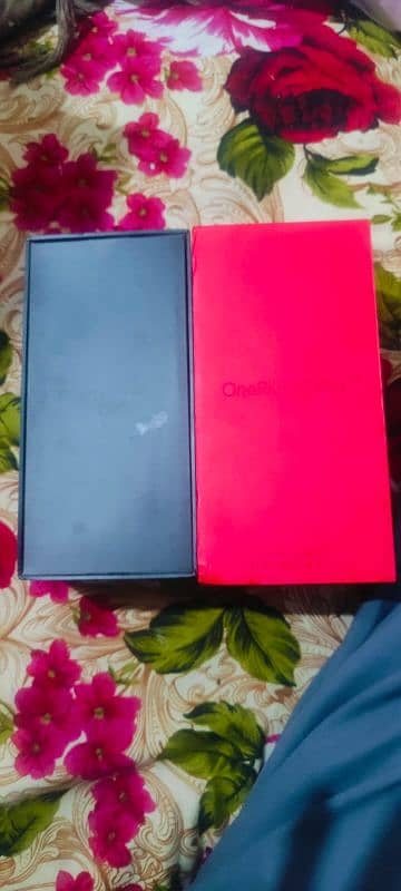 OnePlus 10pro. . . 12/512GB/official PTA prof. . . . special Panda edition 2