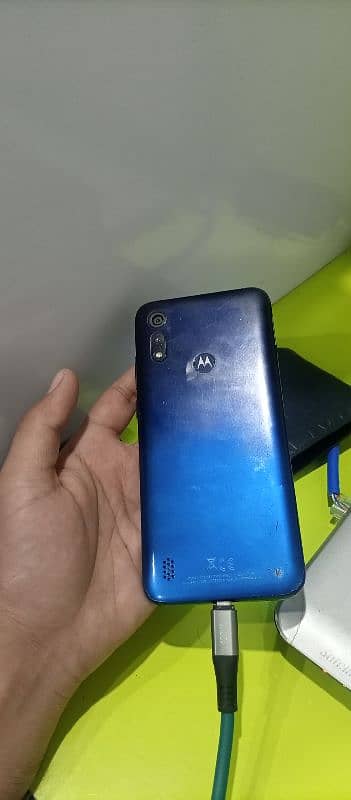 Moto e6s 3/32 with box 5