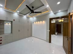 Prime Location 5 Marla House For Sale In Park View City Lahore 0