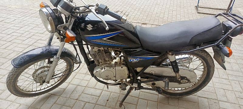 Suzuki 150 gs 2012 model self start bike 4