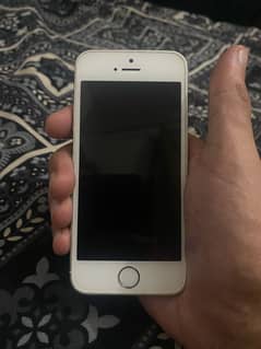 iphone 5s. 64 GB. good condition. Original