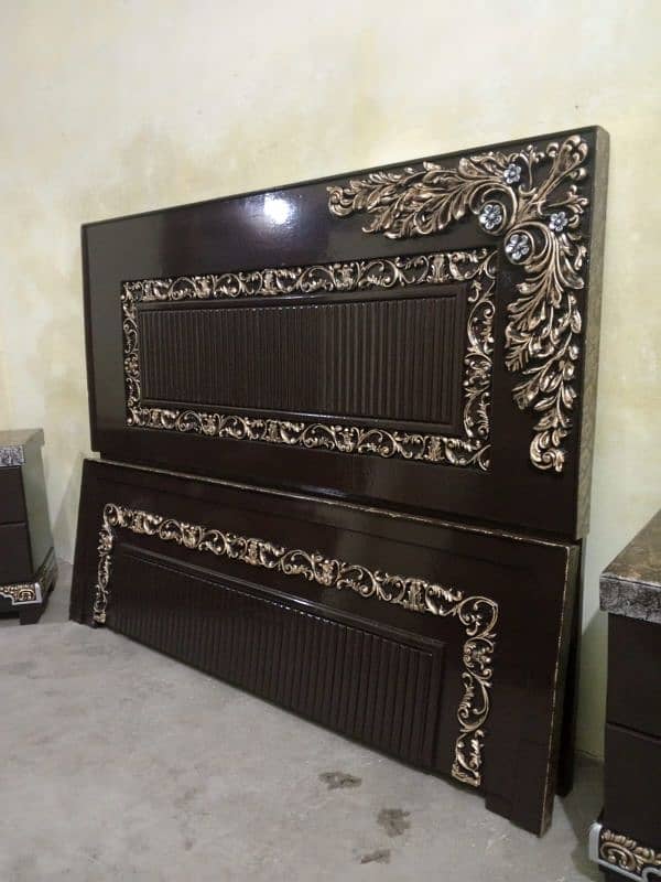 complete bed set new candetion for sale in Lahore 4