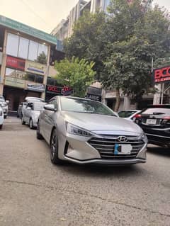 Hyundai,Elantra,2022