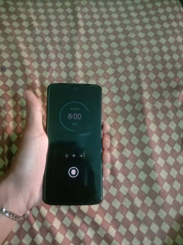 moto z4 4/128 condition 10/9 pta approved bs halka shade he 3