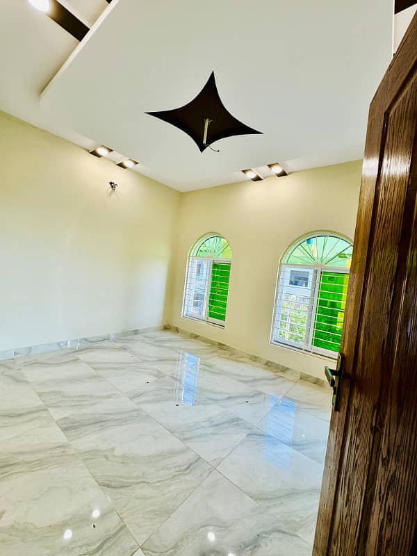 5 Marla Brand New House Are Available For Sale in Tulip Overseas Block Park View City Lahore 1