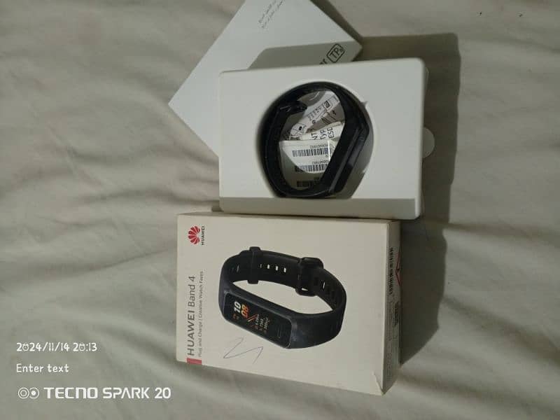 Huawei band 4 1