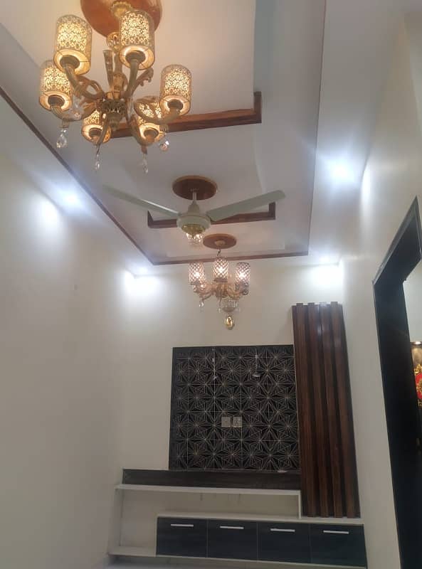 5 MARLA PERFECT LOCATION HOUSE AVAILABLE FOR SALE IN ETIHAD TOWN PHASE 1 2