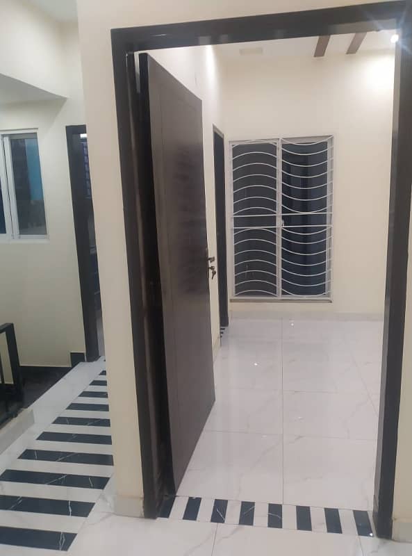 5 MARLA PERFECT LOCATION HOUSE AVAILABLE FOR SALE IN ETIHAD TOWN PHASE 1 6