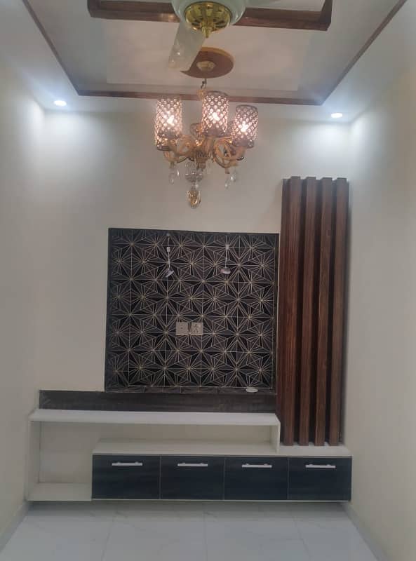 5 MARLA PERFECT LOCATION HOUSE AVAILABLE FOR SALE IN ETIHAD TOWN PHASE 1 7