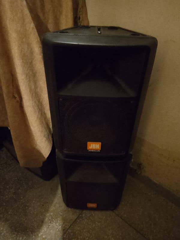 JBN  speakers 12" woofer 150watt perfect condition 1