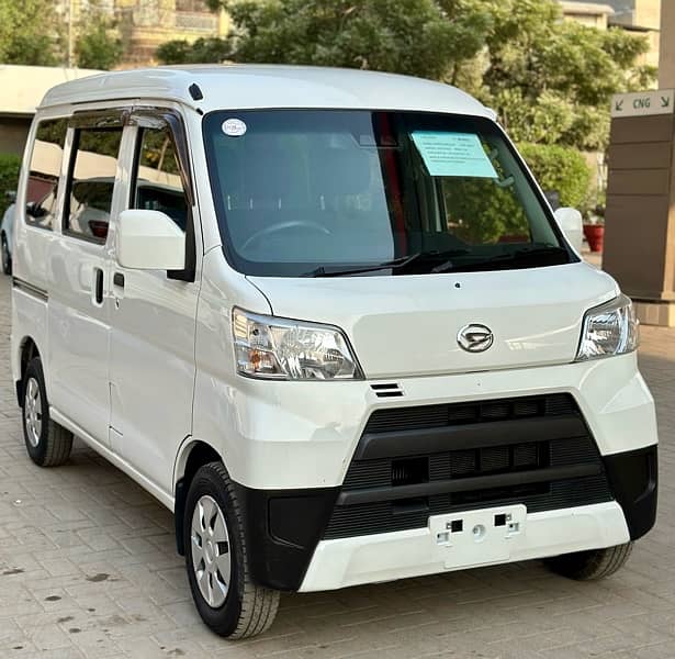 Daihatsu Hijet 2019 1