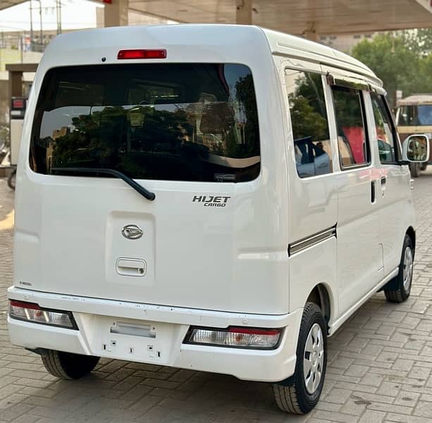 Daihatsu Hijet 2019 5