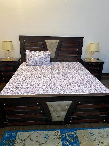 Bed, Side table, Dressing table 7