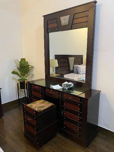 Bed, Side table, Dressing table 12