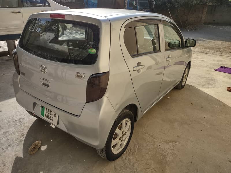 Daihatsu Mira 2014 4