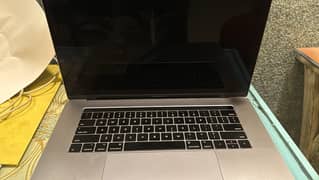 Macbook pro 2017 touchbar 15 inch