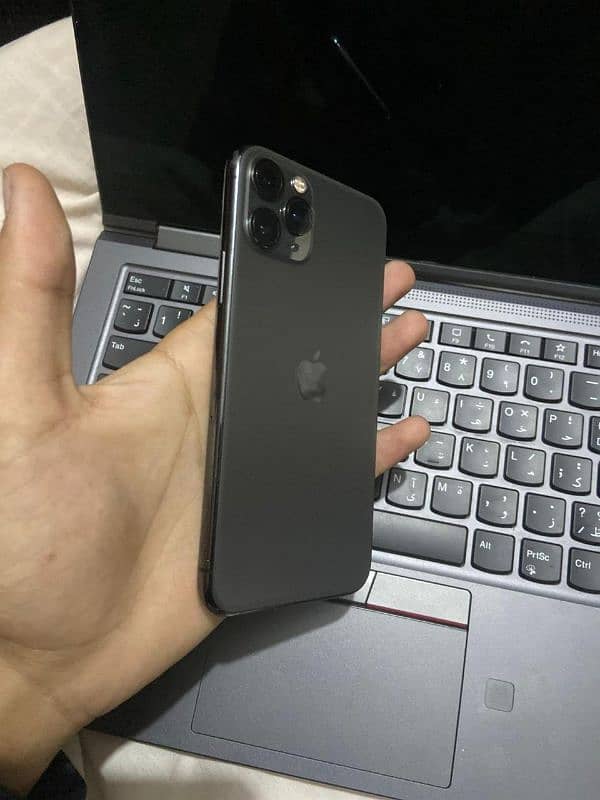 Iphone 11 pro/ 256Gb / factory unlock/NON PTA 2