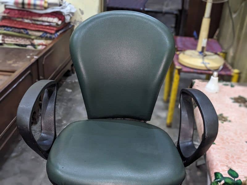 office or shop chair 1