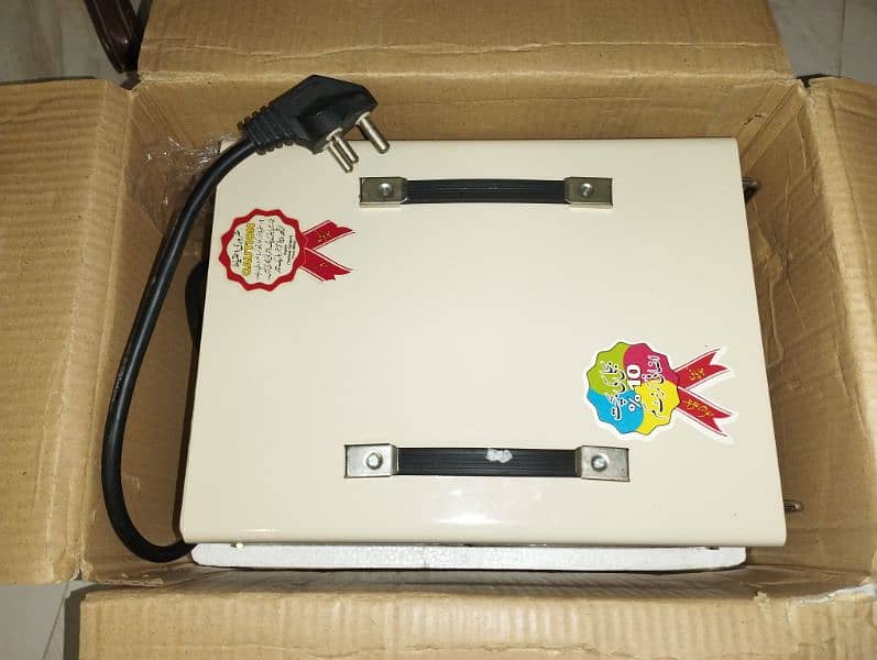 Automatic Voltage Stabilizer- voltage range 125v - 270v 2