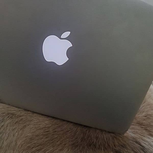 Macbook Air 2013 mid for sale 3