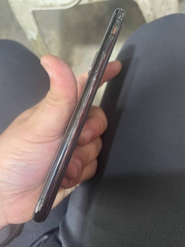 iPhone X 64 gb pta 5