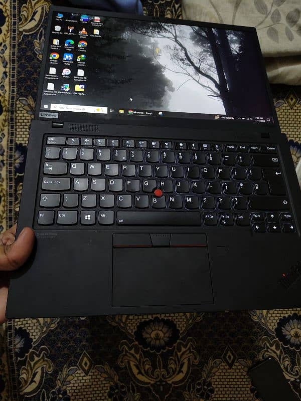 Lenovo Thinkpad X1 Carbon Core i7 8th Generation 7