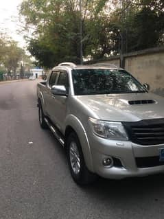 Toyota Hilux 2014