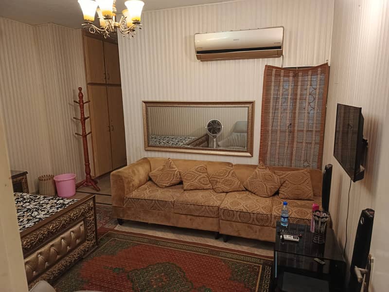 FURNISH FLAT FOR RENT IQBAL TOWN 3