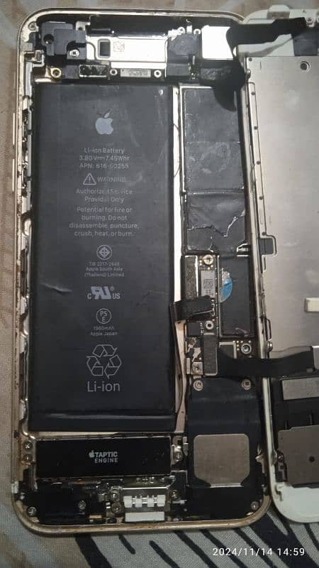 Iphone 7 (Board Died) Pta approved 128 gb all parts for sale 6