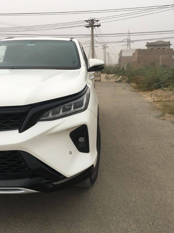 Toyota Fortuner Legender 2023. 1