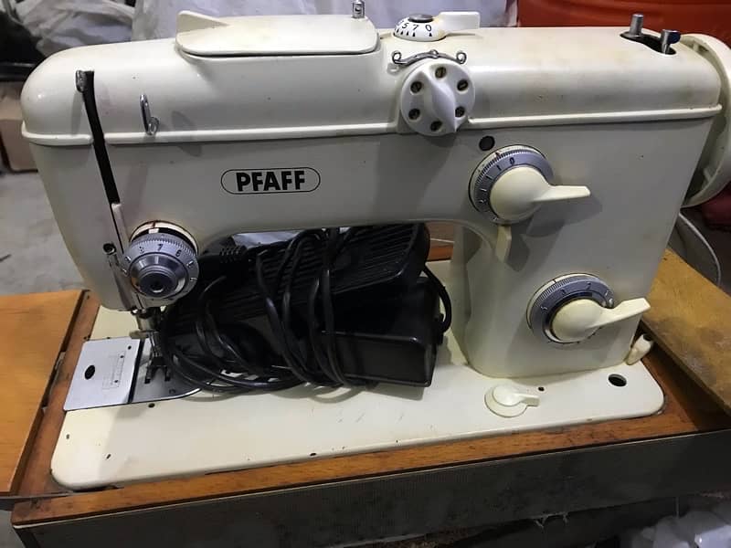 Embroidery puff imported  machine for sale 1