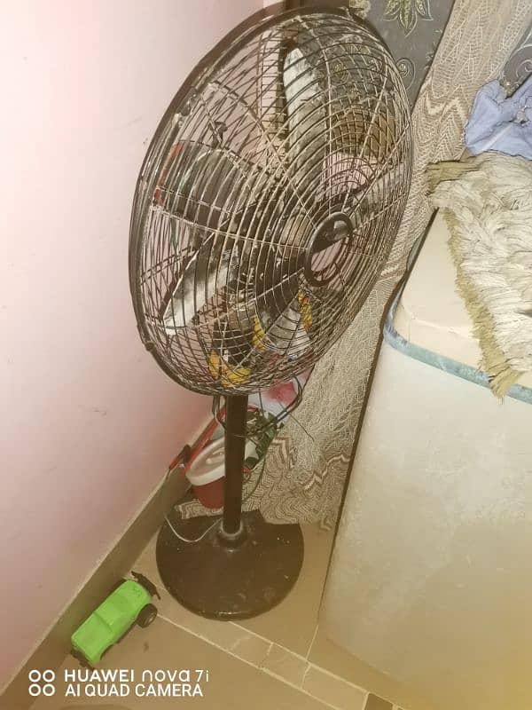 50 amp battery, dc fan and charger 2