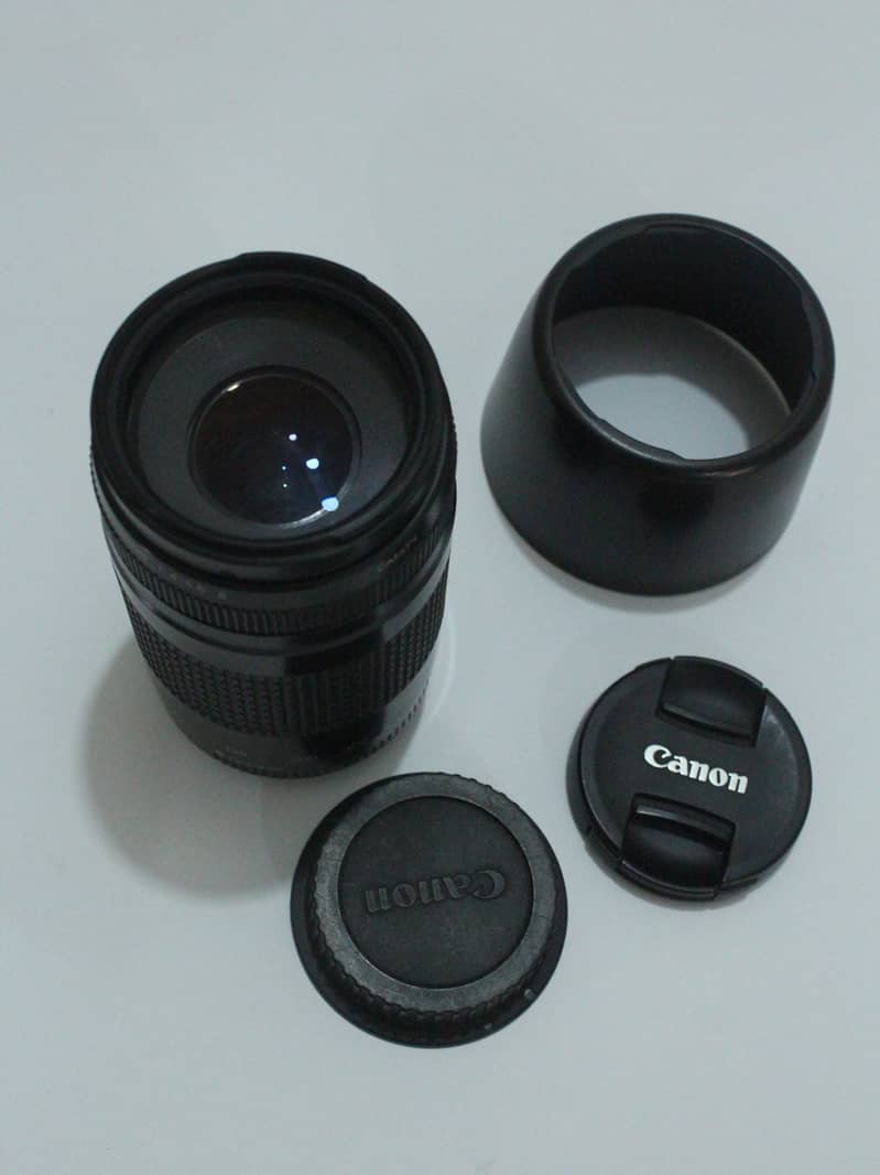 Canon 75-300mm Zoom Lens (Made in Japan) with Caps & Lens Hood 10/10 0