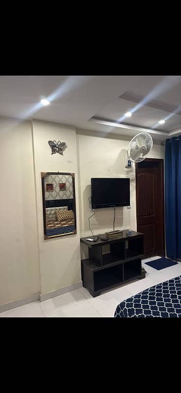 Stay for a Day Spacious Single-Bed Apartment for Rent 4