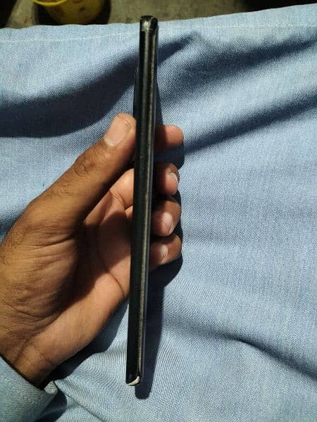 I am selling Tecno Spark 20+ pro 3