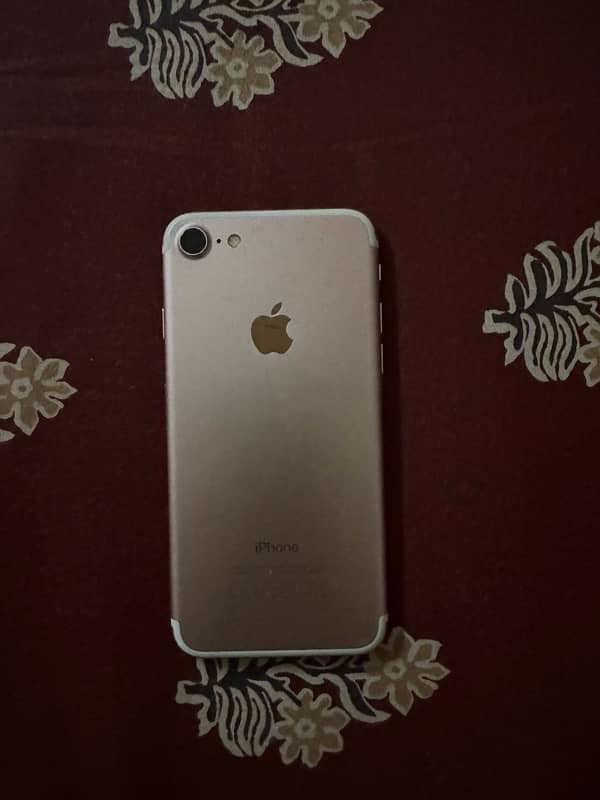 iPhone 7 32gb rose gold pta approved 1