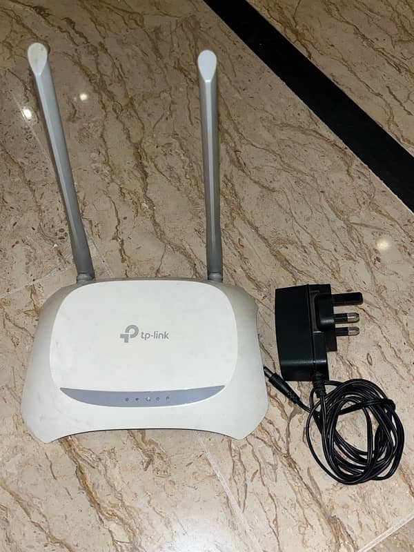 tp-link 300Mbps Wireless N Router 1