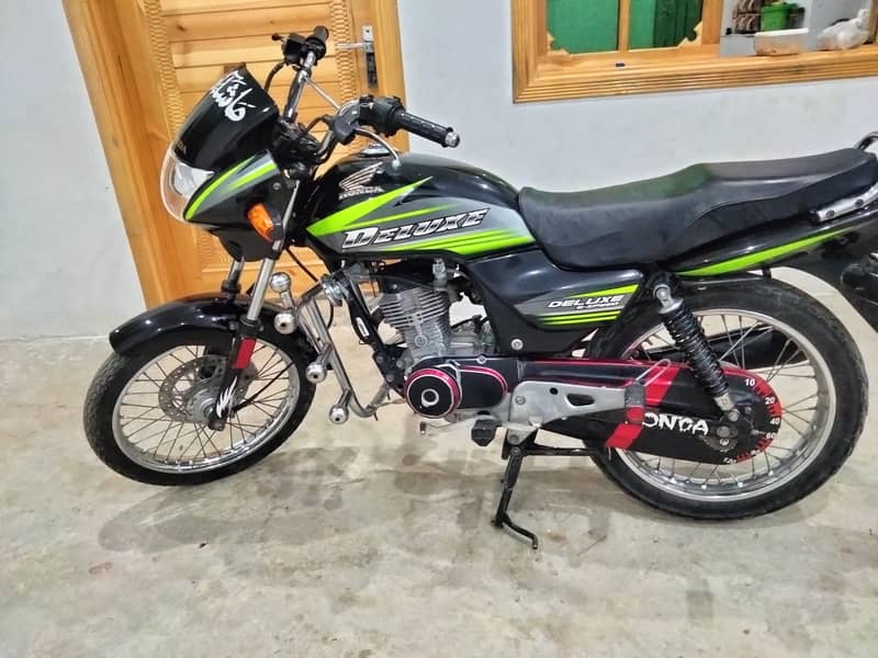 Honda CG 125 Deluxe 2018 2