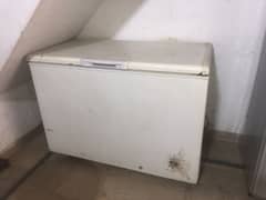 D freezer Good Condition