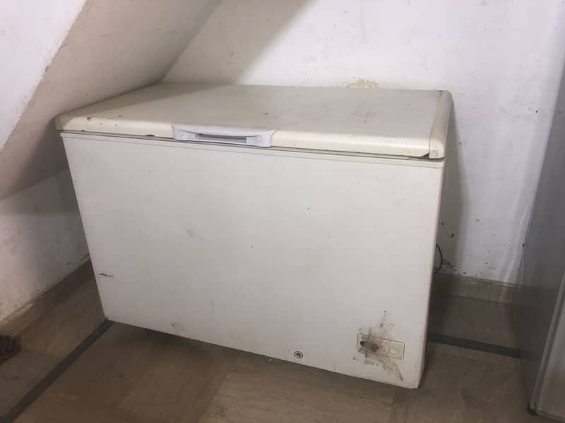 D freezer Good Condition 0