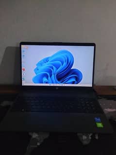 hp laptop urgent sale!!