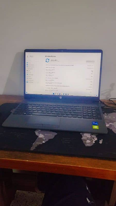 hp laptop urgent sale!! 1