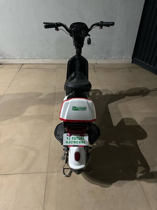 electric Scooty 5