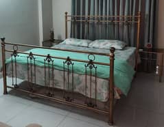 Iron Bed set with Dressing Mirror and Console