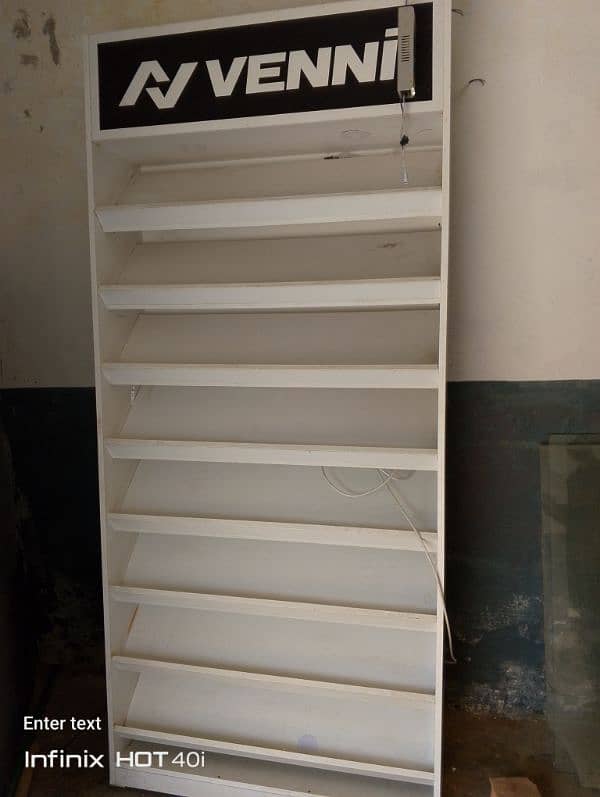 accessories rack 0