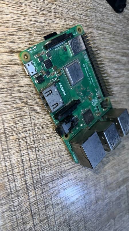 Raspberry Pi 3B+ 0